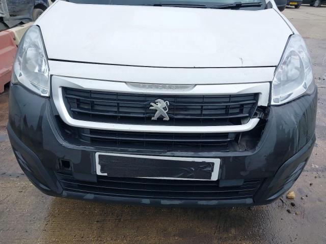 2016 PEUGEOT PARTNER SE