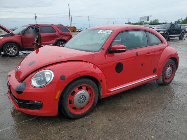  VOLKSWAGEN BEETLE 2015 Красный