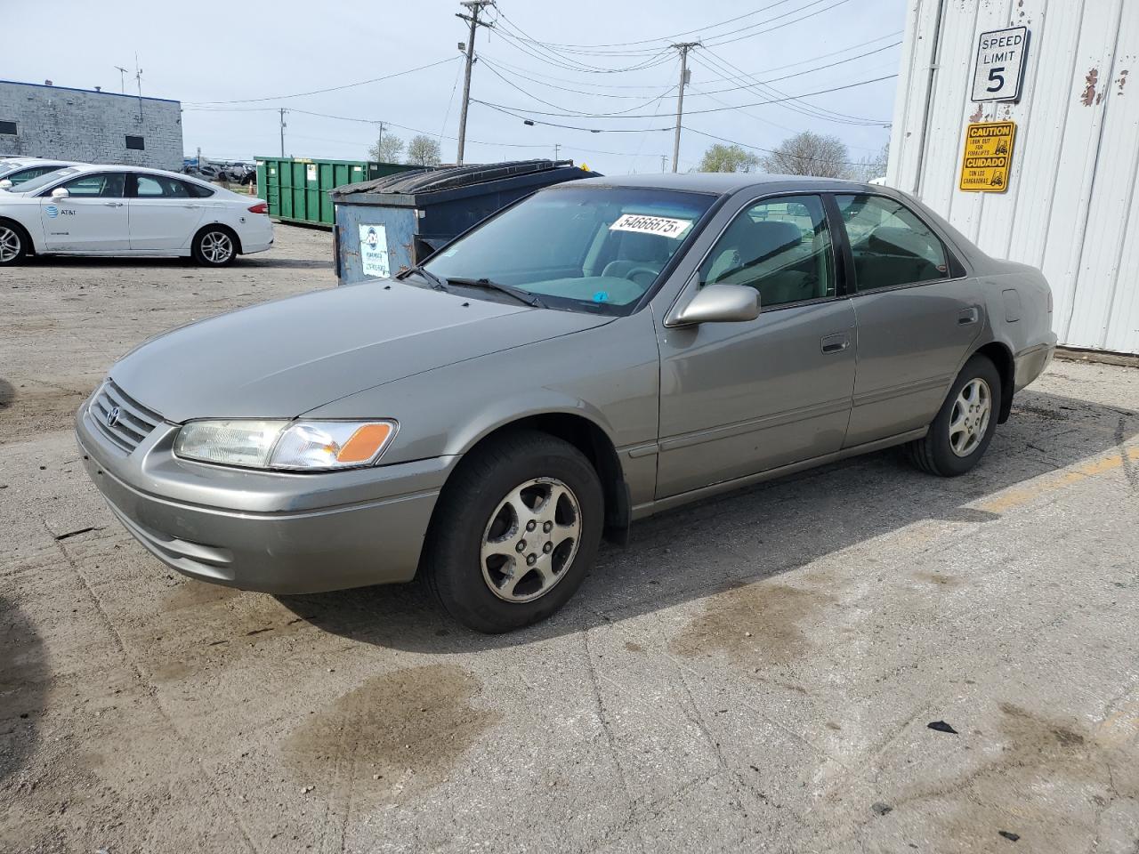 1999 Toyota Camry Ce продається в Chicago Heights, IL - Mechanical