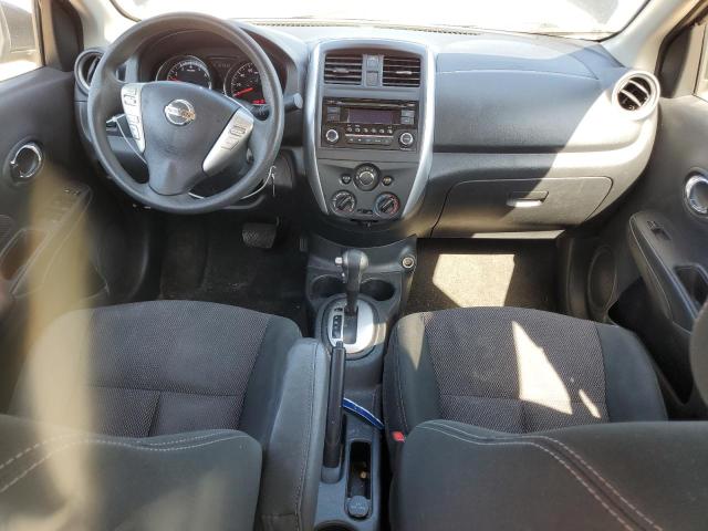  NISSAN VERSA 2017 Czarny