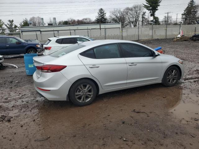  HYUNDAI ELANTRA 2018 Сріблястий