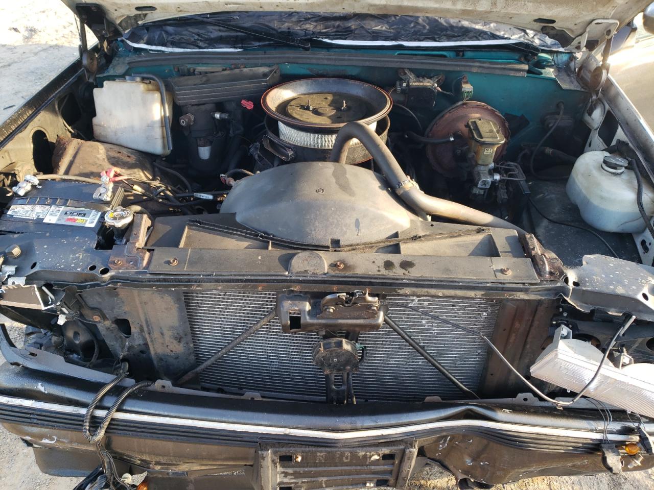 1994 Chevrolet Gmt-400 K2500 VIN: 1GCFK29K8RE311339 Lot: 54236475