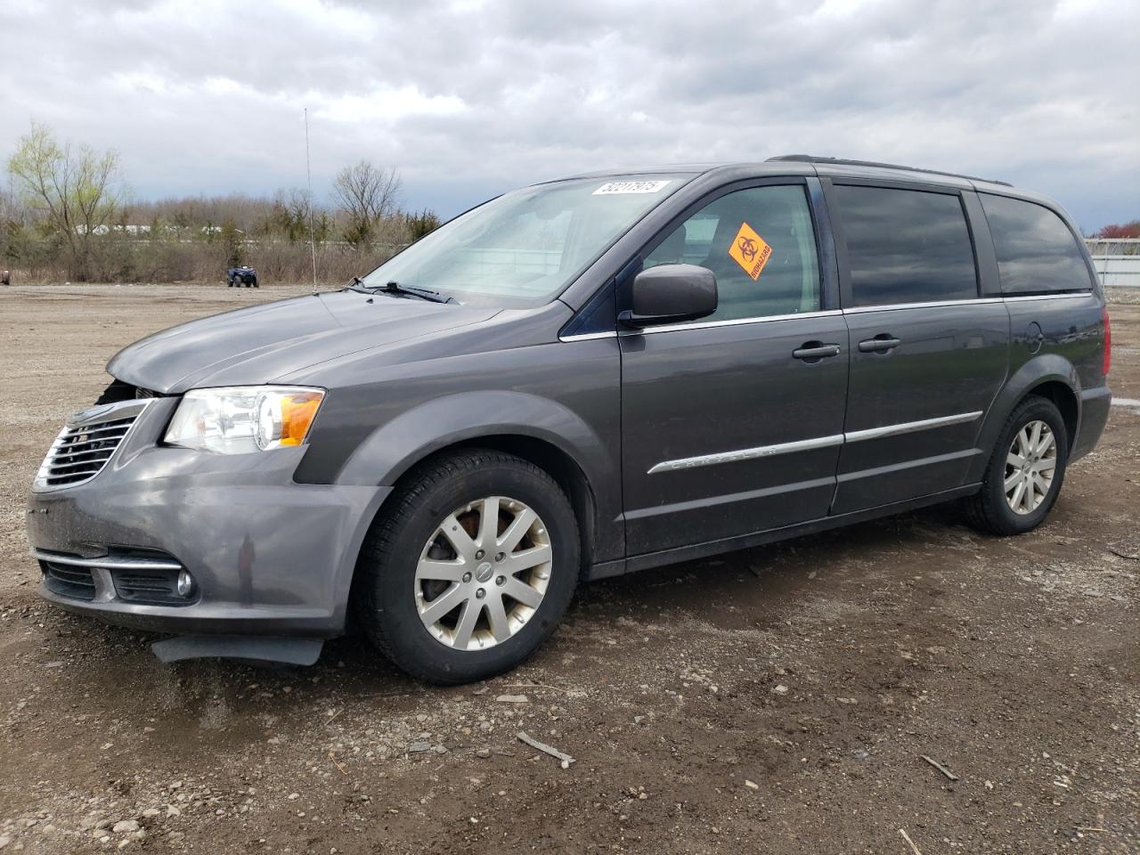 2015 Chrysler Town & Country Touring იყიდება Columbia Station-ში, OH - Water/Flood