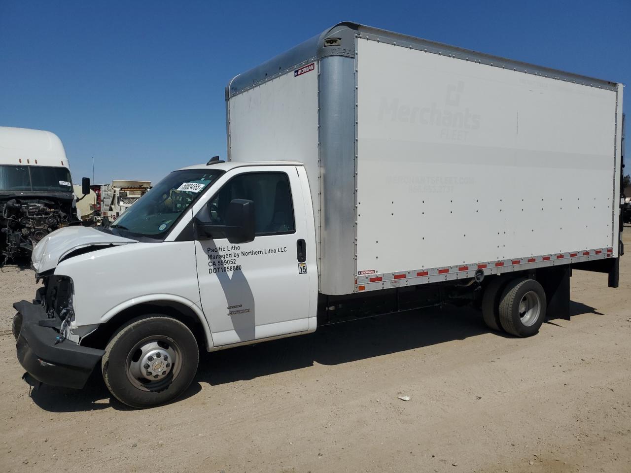 2021 Chevrolet Express G4500 for Sale in Colton, CA - Front End