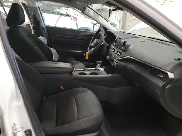  NISSAN ALTIMA 2024 White