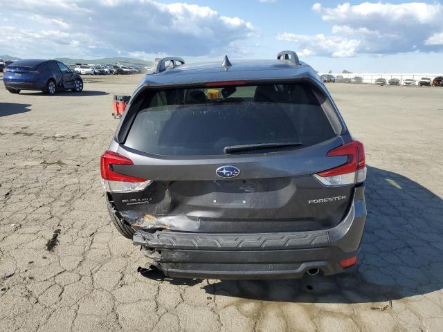  SUBARU FORESTER 2021 Gray