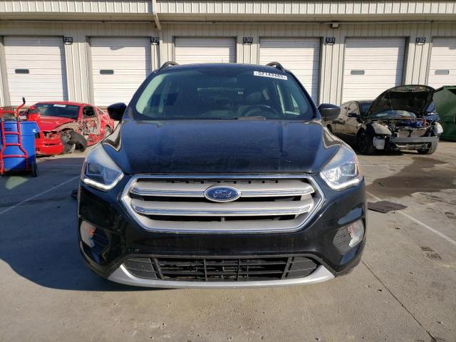  FORD ESCAPE 2018 Czarny