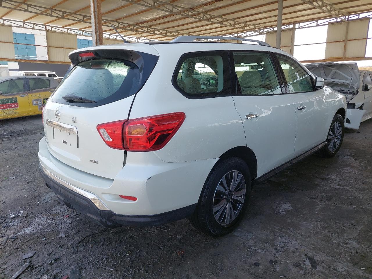 5N1DR2M54KC599863 - 2019 Nissan Pathfinder - #undefined