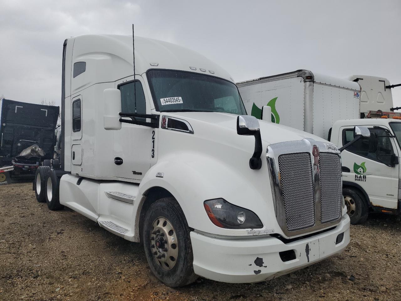 Elgin, IL에서 판매 중인 2019 Kenworth T680 Semi Truck - Minor Dent/Scratches