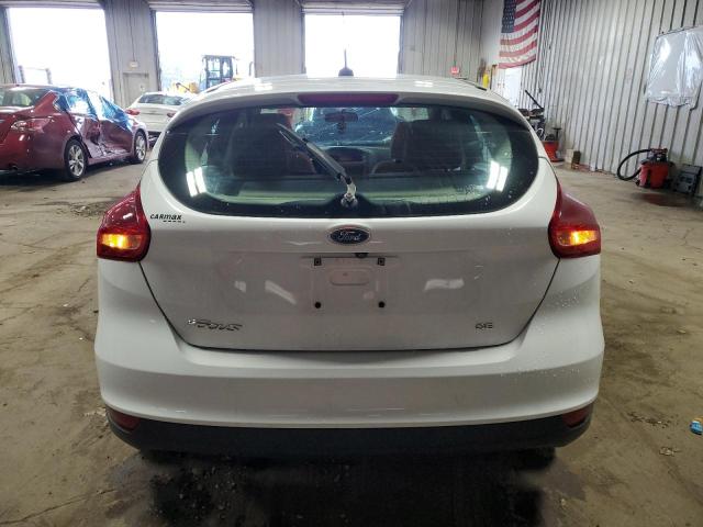 FORD FOCUS 2017 Biały