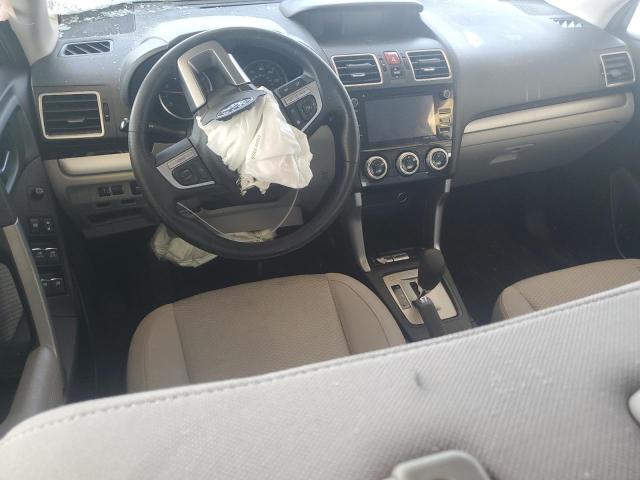  SUBARU FORESTER 2018 Зеленый