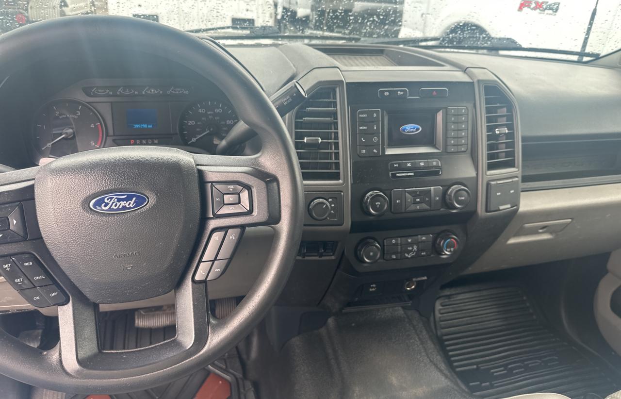 VIN: 1FD8W3HT3NED68650 2022 FORD F350