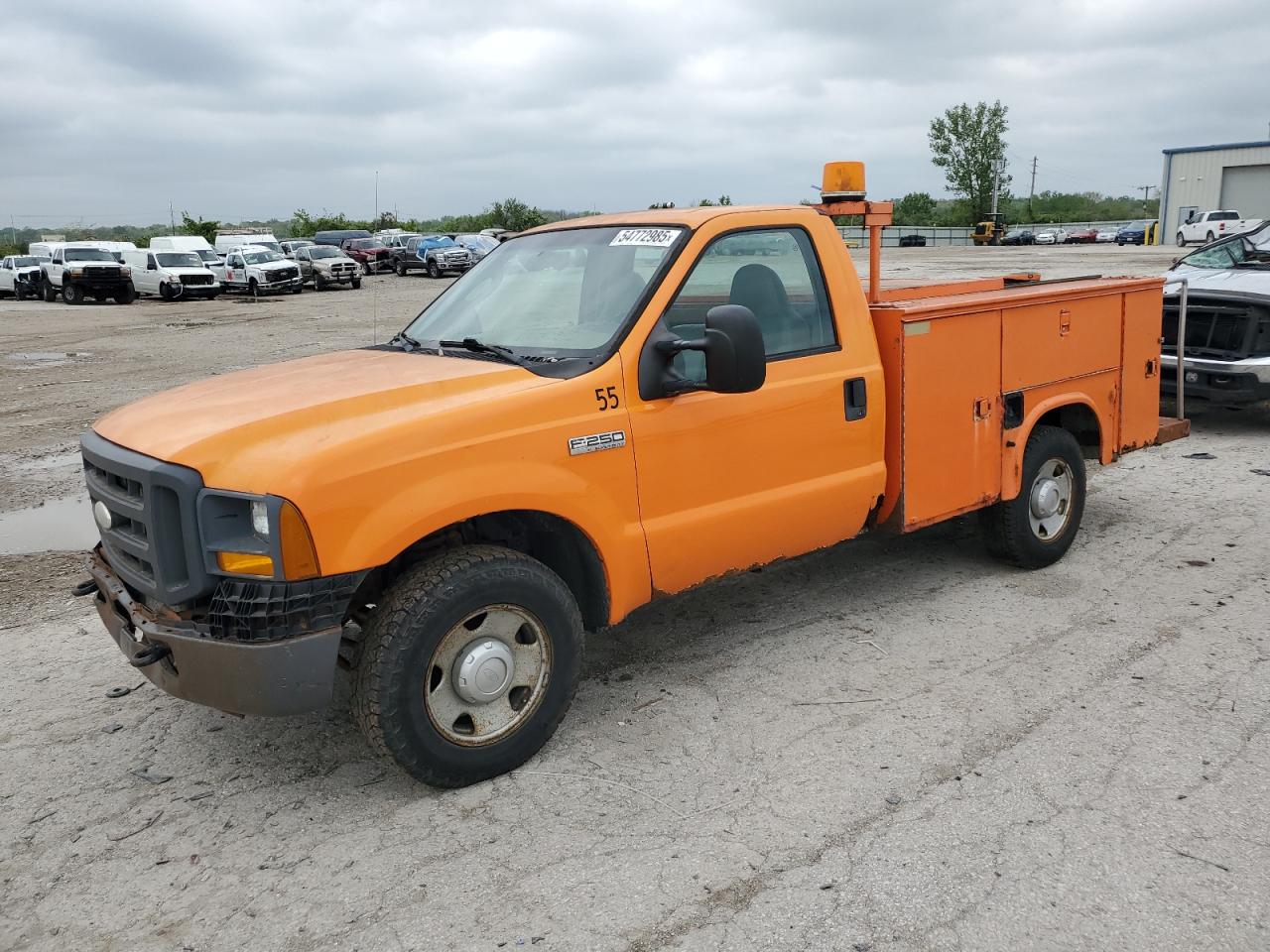 2005 Ford F250 Super Duty للبيع في Kansas City، KS - Minor Dent/Scratches