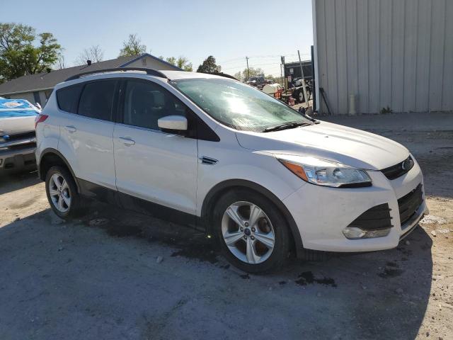  FORD ESCAPE 2015 Белы