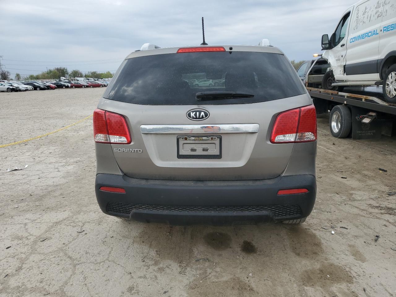 2012 Kia Sorento Base VIN: 5XYKT4A2XCG296683 Lot: 53050445