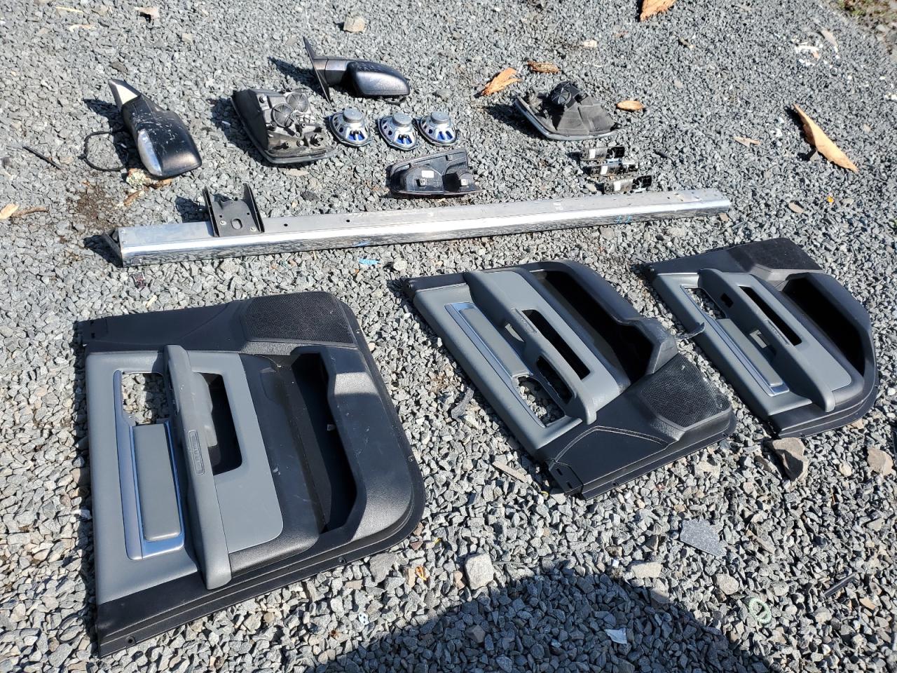 2017 Ram 1500 Slt VIN: 3C6RR7LT7HG565257 Lot: 51277115