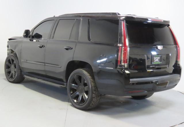 Parquets CADILLAC ESCALADE 2016 Czarny