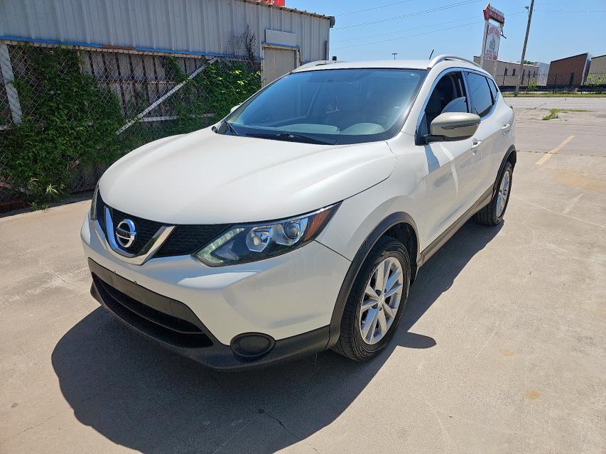  NISSAN ROGUE 2018 Biały