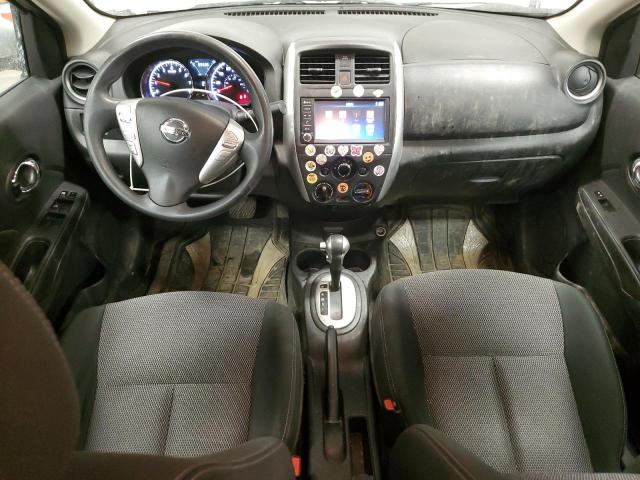  NISSAN VERSA 2019 Srebrny
