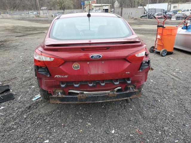  FORD FOCUS 2014 Czerwony