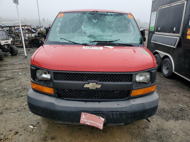 Minivans CHEVROLET EXPRESS 2012 Czerwony