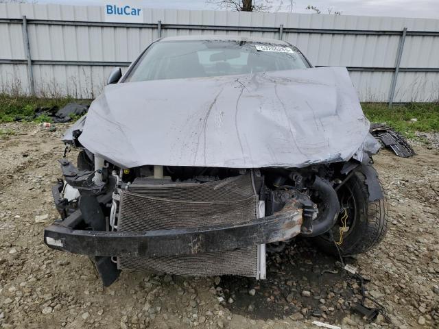  HYUNDAI ELANTRA 2017 Silver