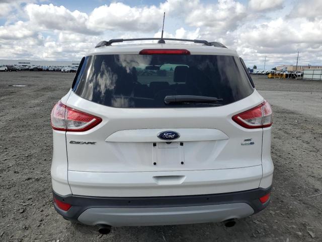  FORD ESCAPE 2014 Biały