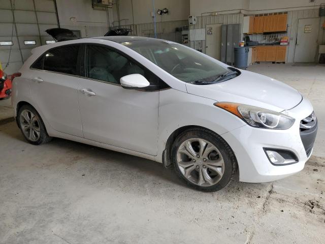 Хэтчбеки HYUNDAI ELANTRA 2014 Белы