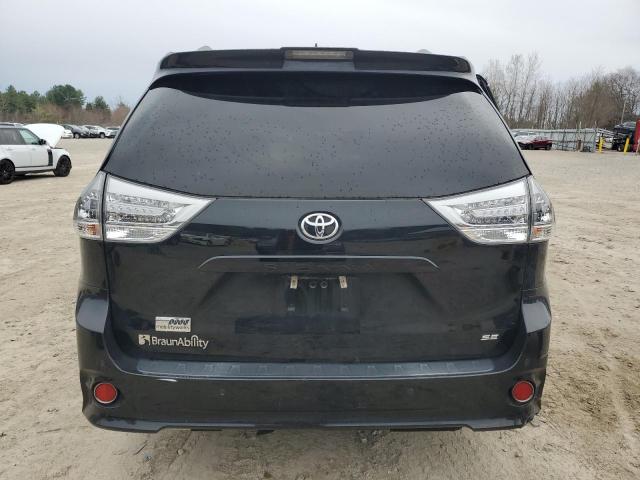  TOYOTA SIENNA 2018 Czarny