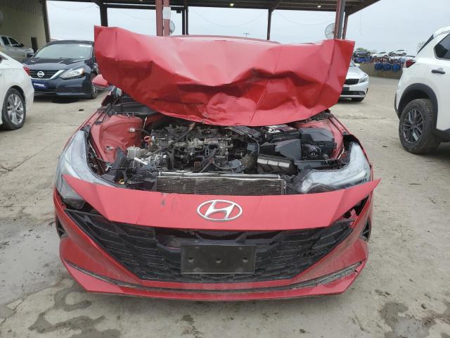  HYUNDAI ELANTRA 2021 Czerwony