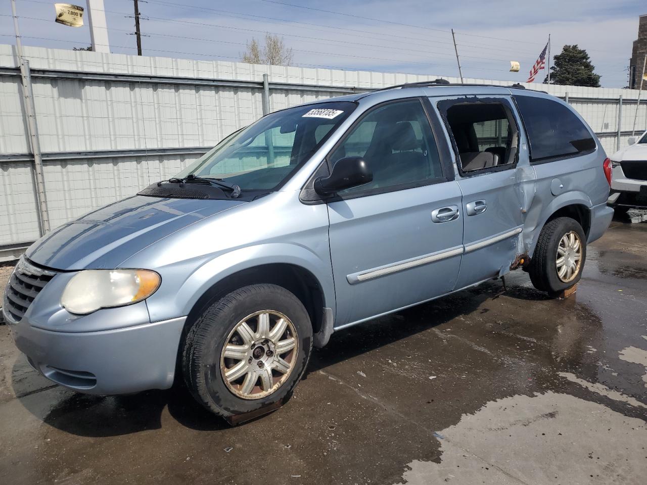 2005 Chrysler Town & Country Touring for Sale in Littleton, CO - Side
