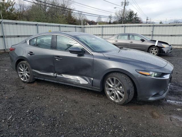  MAZDA 3 2022 Gray