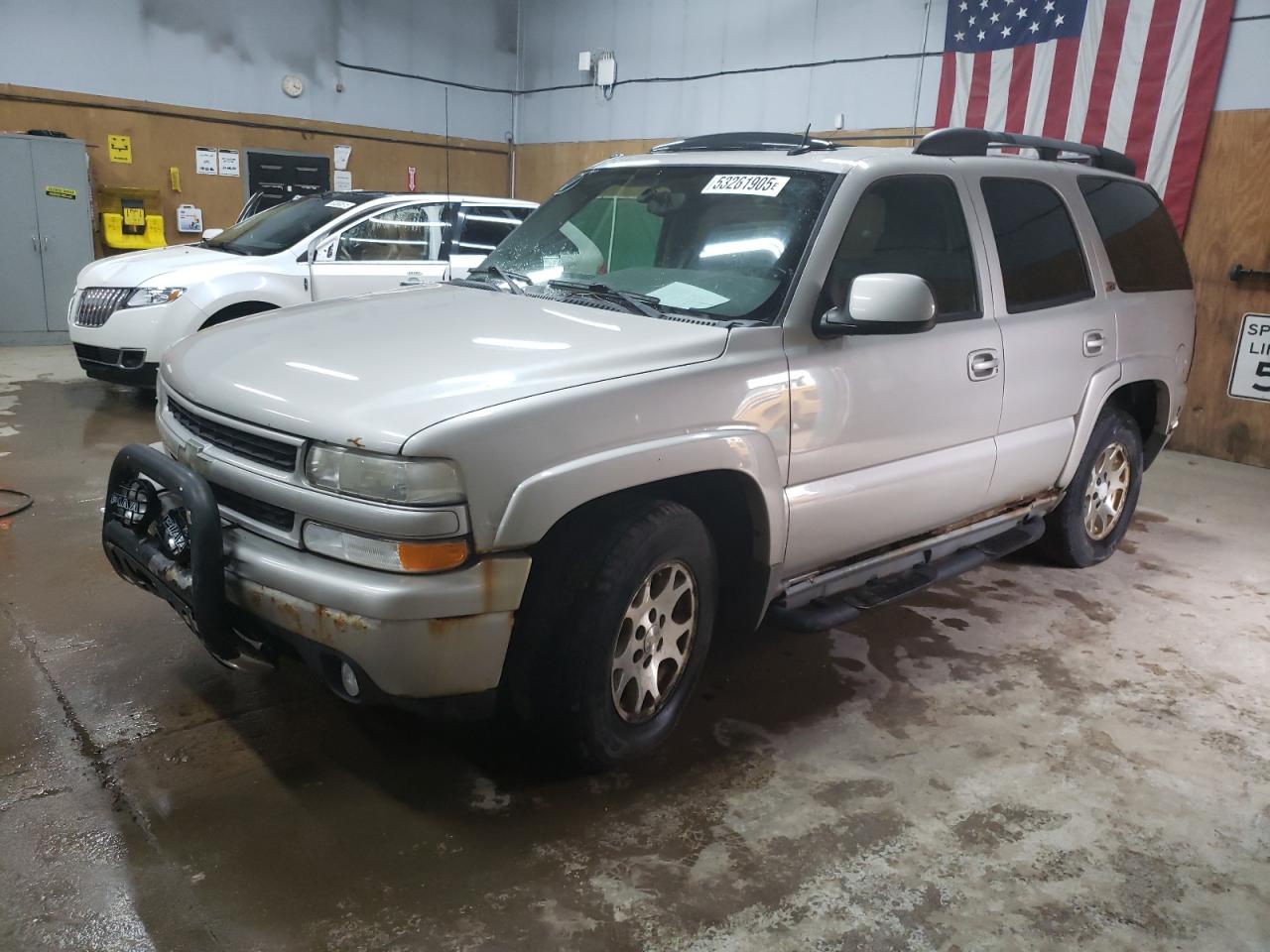 2004 Chevrolet Tahoe K1500 продається в Kincheloe, MI - Mechanical