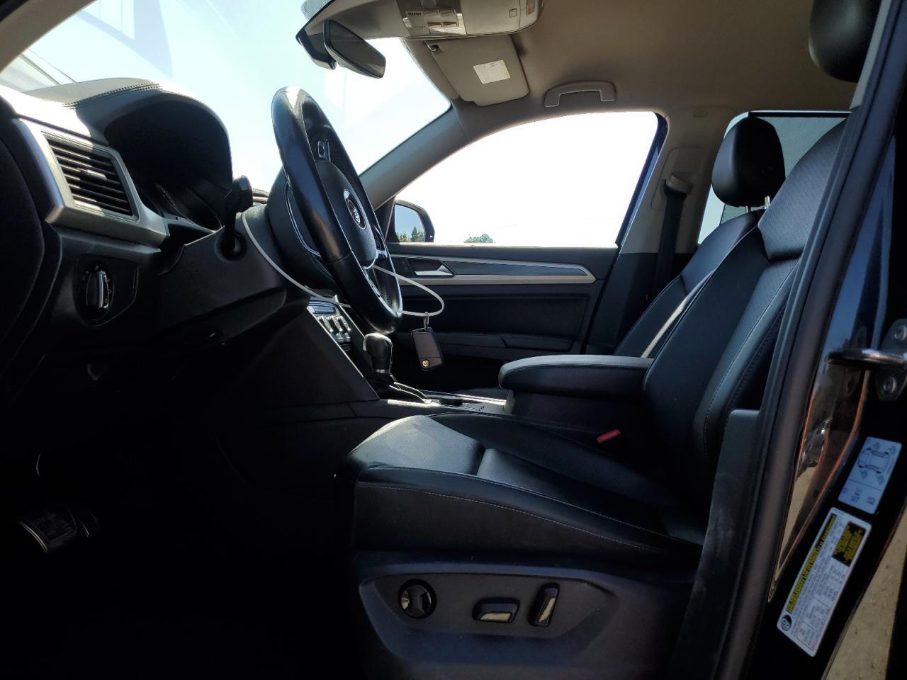 2018 Volkswagen Atlas Se VIN: 1V2PR2CA2JC526598 Lot: 53878145