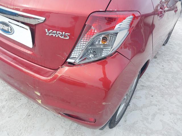 2011 TOYOTA YARIS SR V