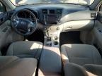 2013 Toyota Highlander Base for Sale in Cahokia Heights, IL - Front End