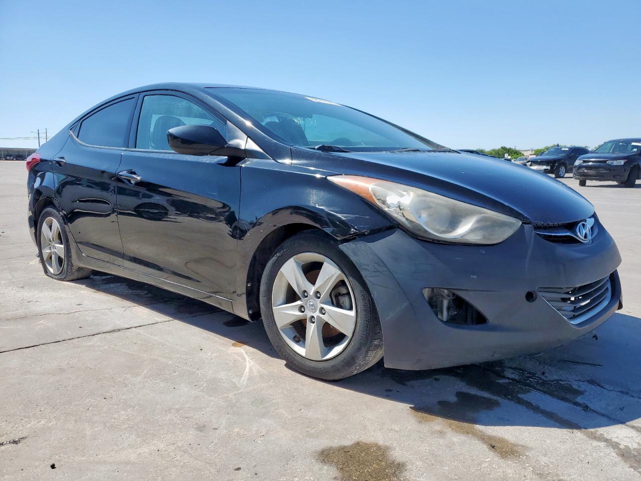 2013 Hyundai Elantra - Image 4