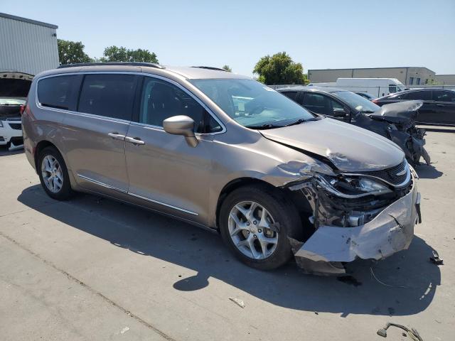  CHRYSLER PACIFICA 2017 tan