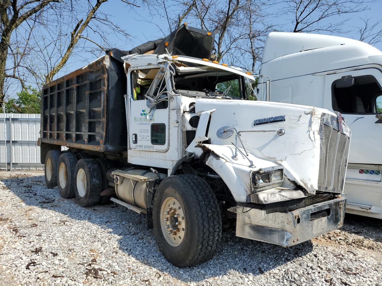 2005 Kenworth T800 Dump Truck for Sale in Rogersville, MO - Rollover