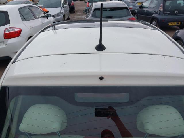 2013 FIAT 500 LOUNGE