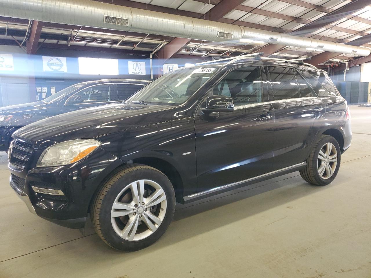 2012 Mercedes-Benz Ml 350 4Matic للبيع في East Granby، CT - Minor Dent/Scratches