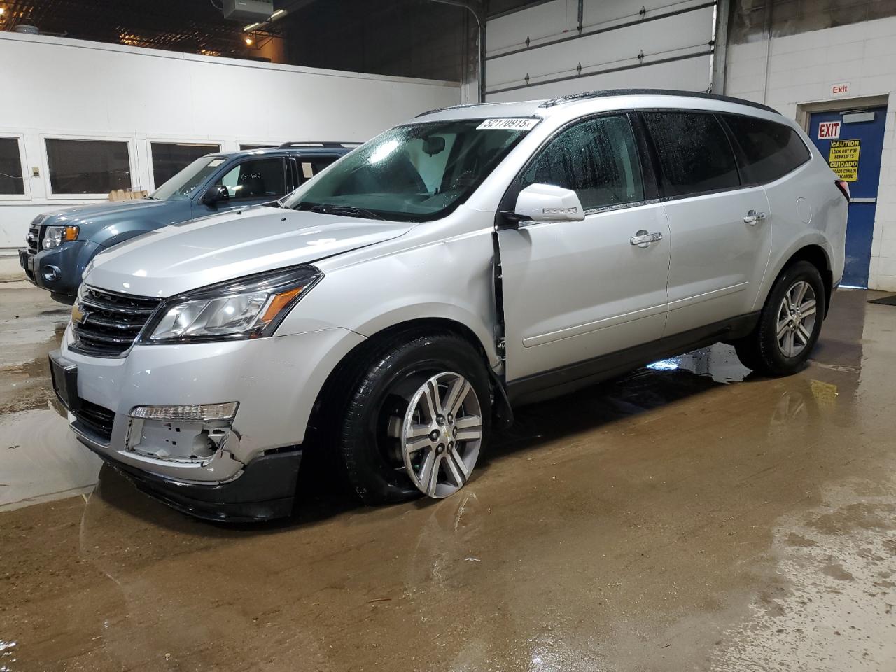2017 Chevrolet Traverse Lt for Sale in Blaine, MN - Front End