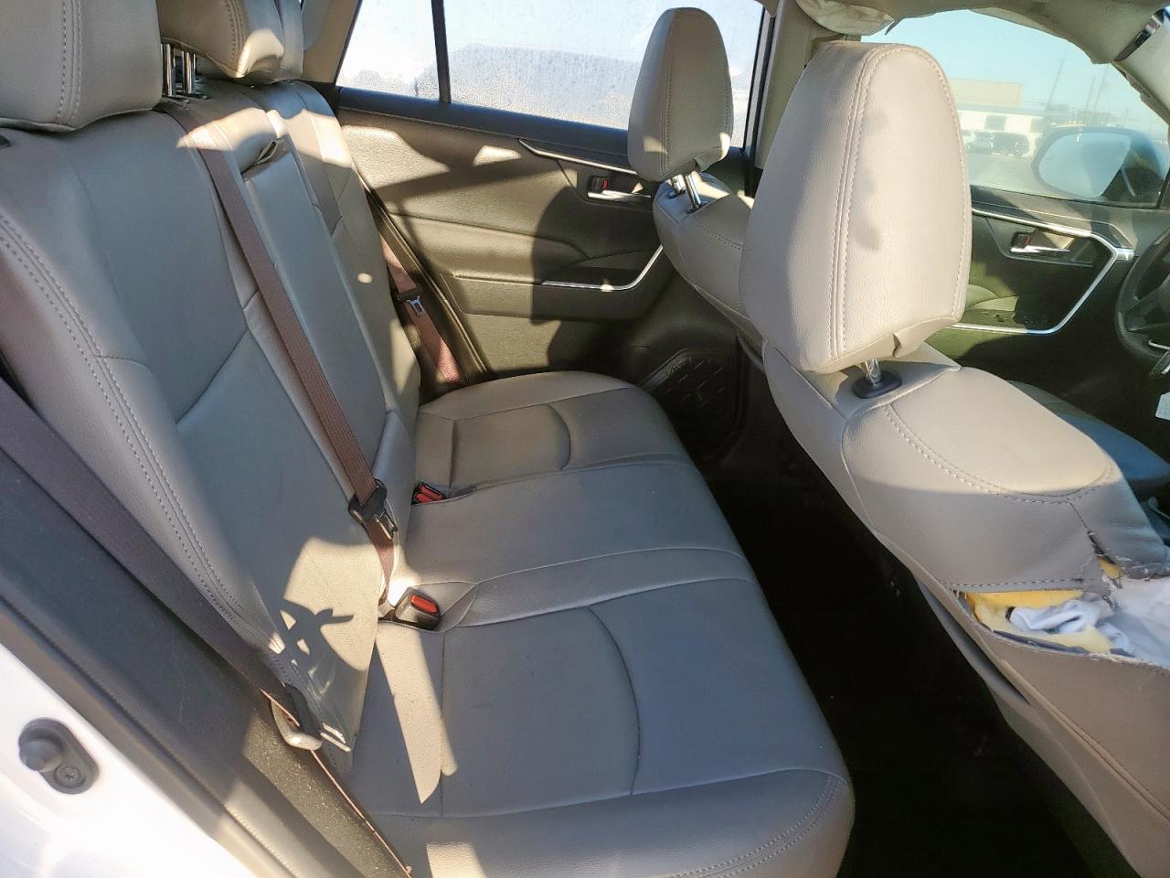 2019 Toyota Rav4 Xle VIN: JTMW1RFV6KD512405 Lot: 53965385