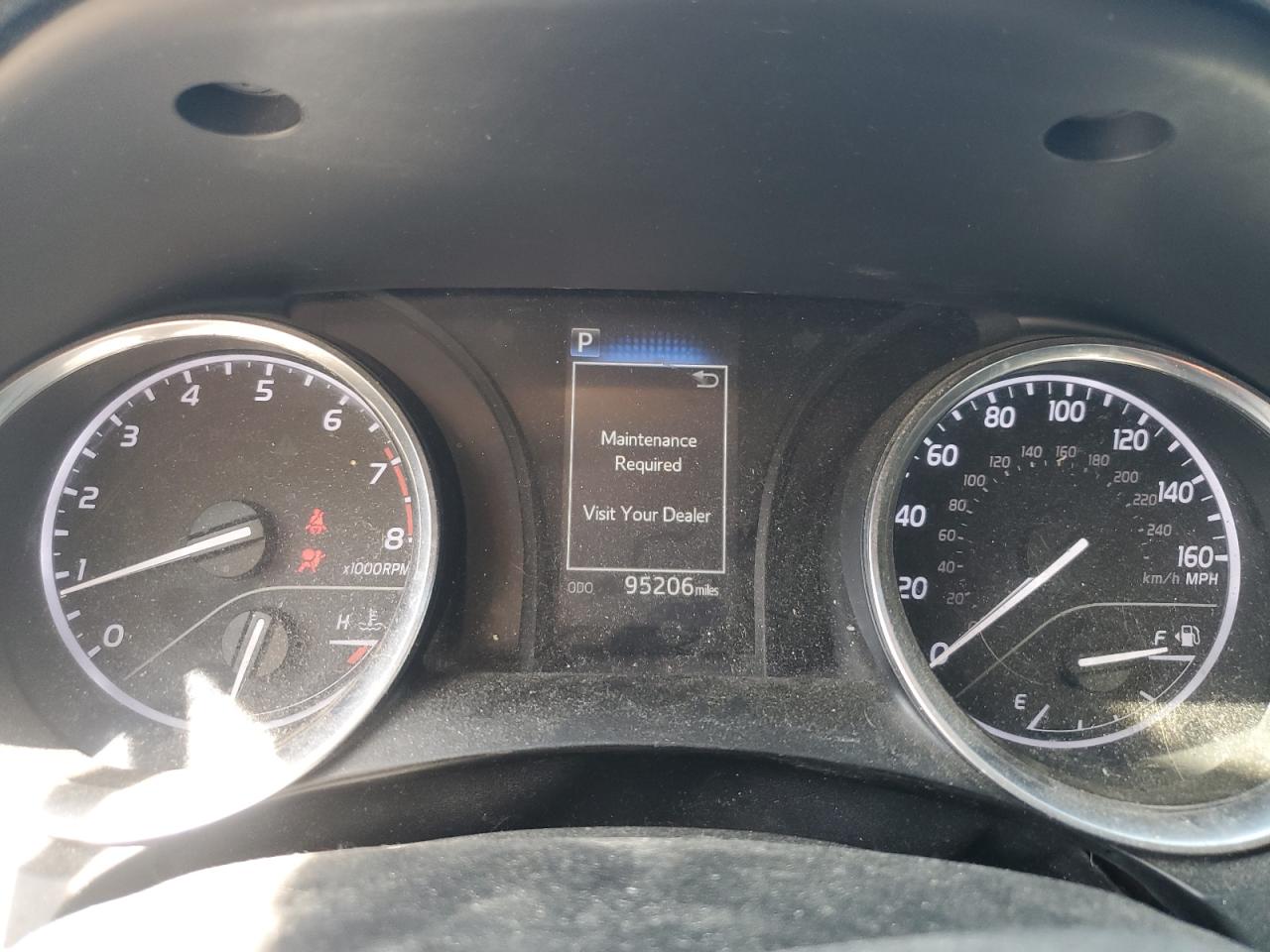 4T1B11HK8JU520647 TOYOTA CAMRY 2018