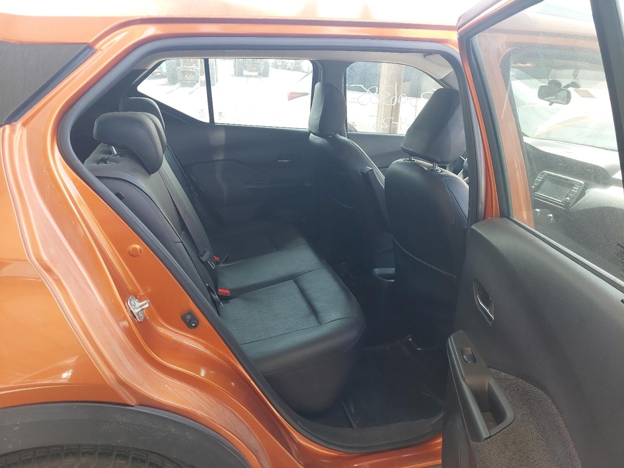 3N1CP5C96JL489818 - 2018 Nissan Kicks - #53006385