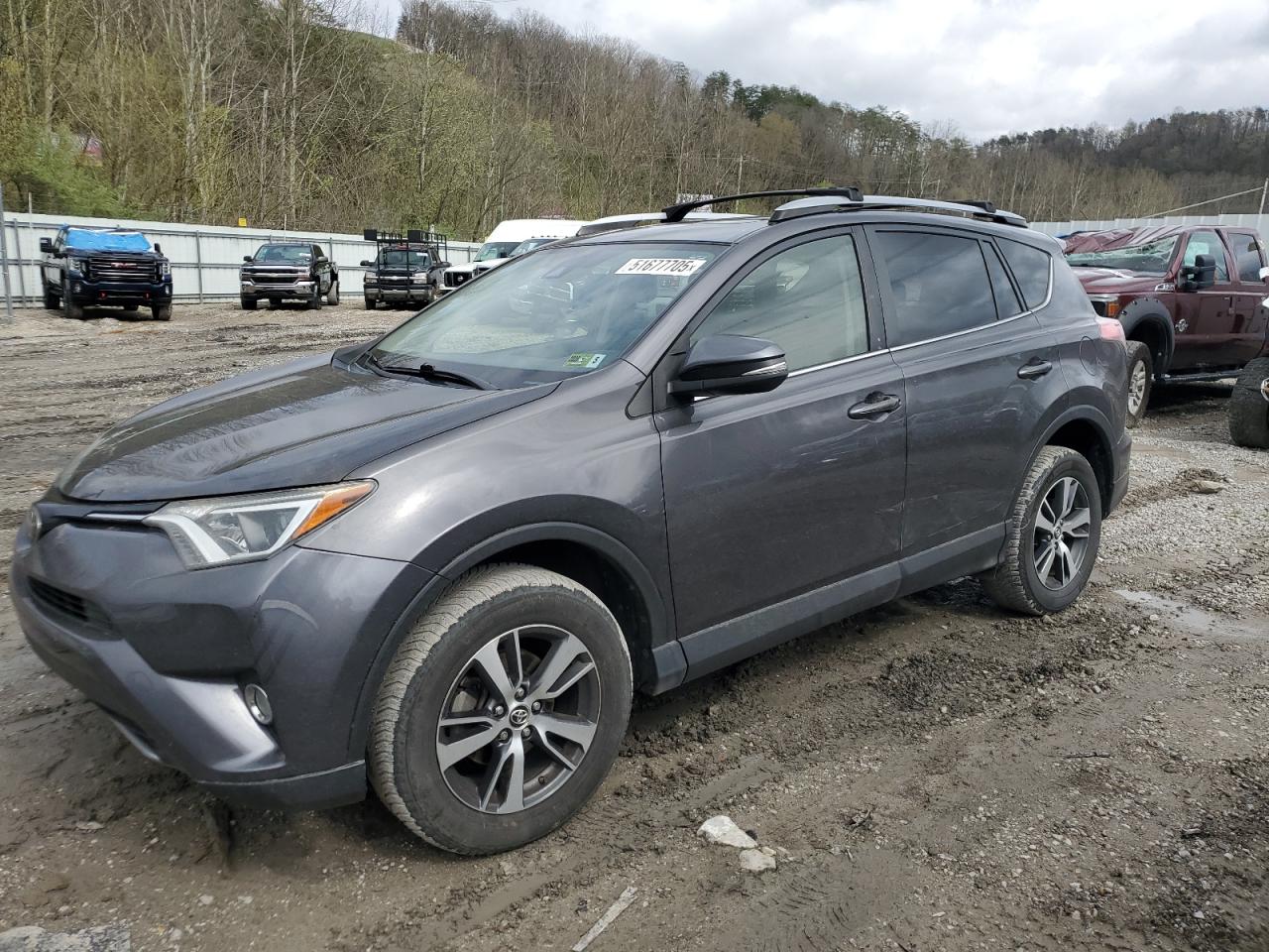 2017 Toyota Rav4 Xle للبيع في Hurricane، WV - Front End