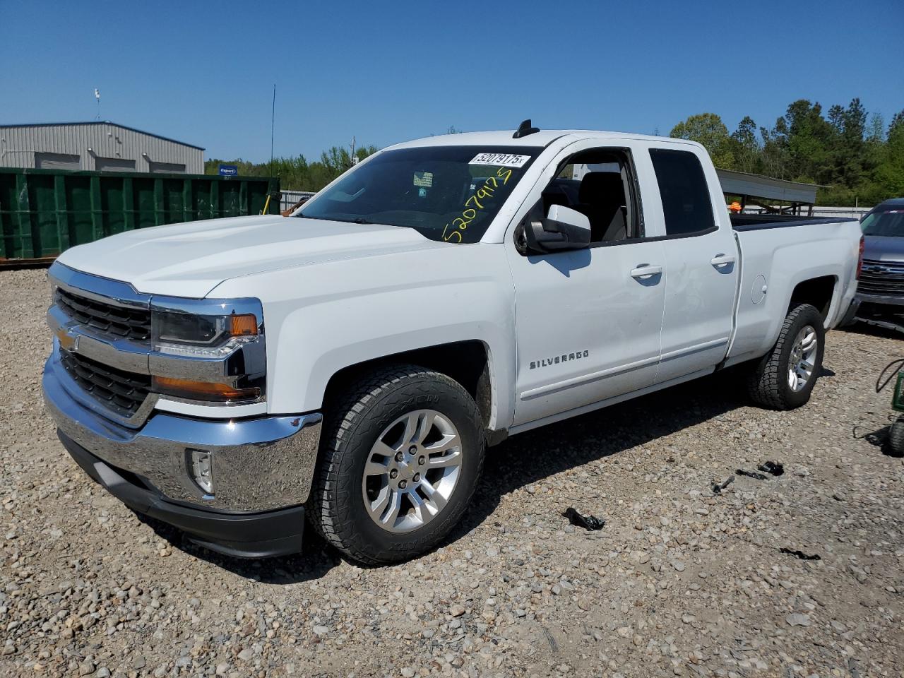 Memphis, TN에서 판매 중인 2017 Chevrolet Silverado C1500 Lt - Minor Dent/Scratches