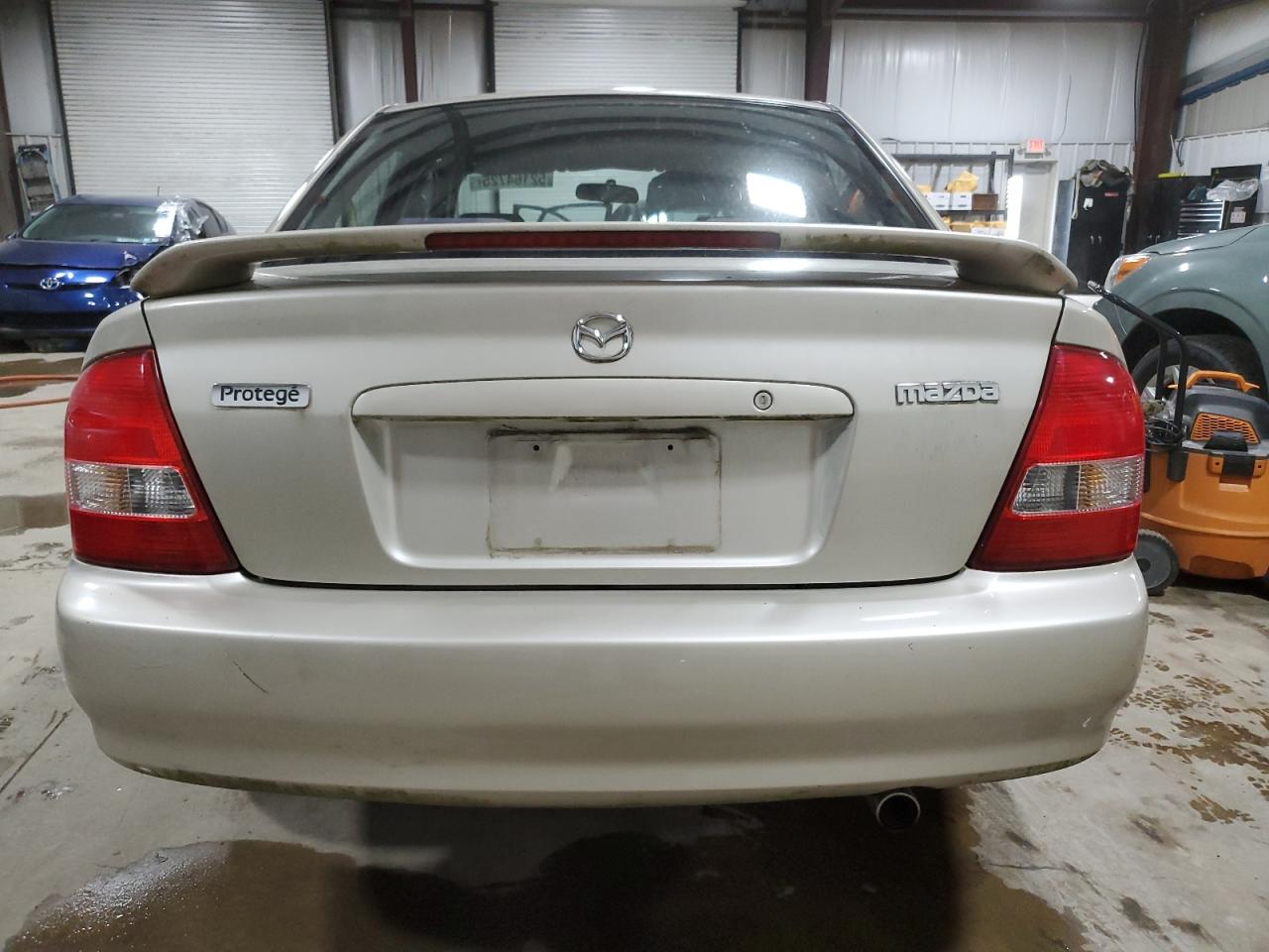 2001 Mazda Protege Lx VIN: JM1BJ225710433794 Lot: 52164725