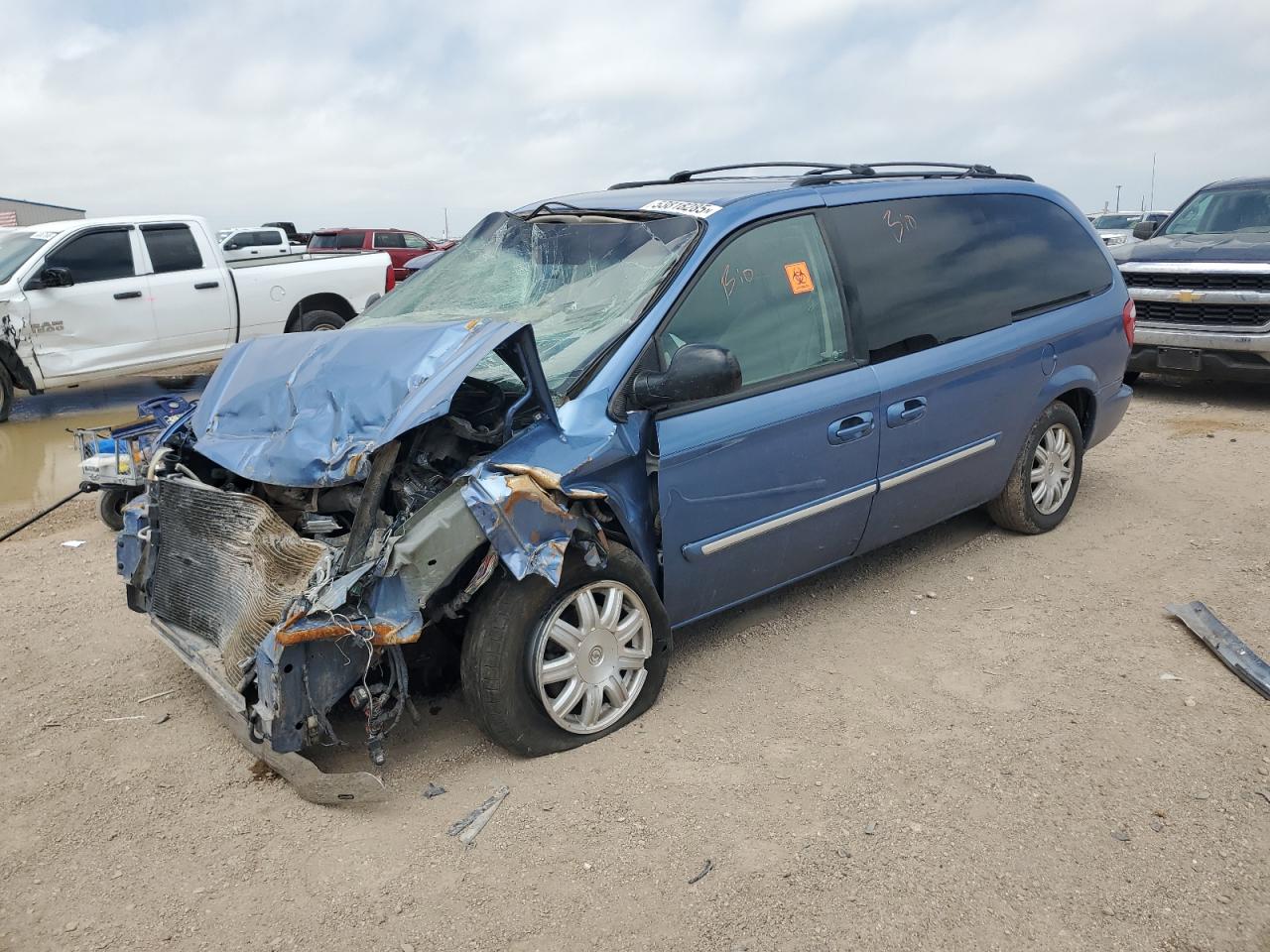 2007 Chrysler Town & Country Touring for Sale in Amarillo, TX - Front End