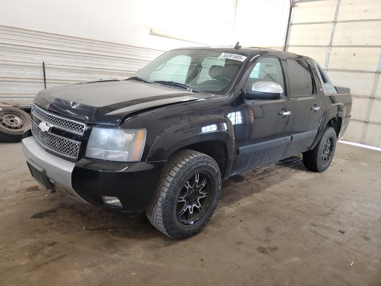 2008 Chevrolet Avalanche K1500 for Sale in Ham Lake, MN - Minor Dent/Scratches